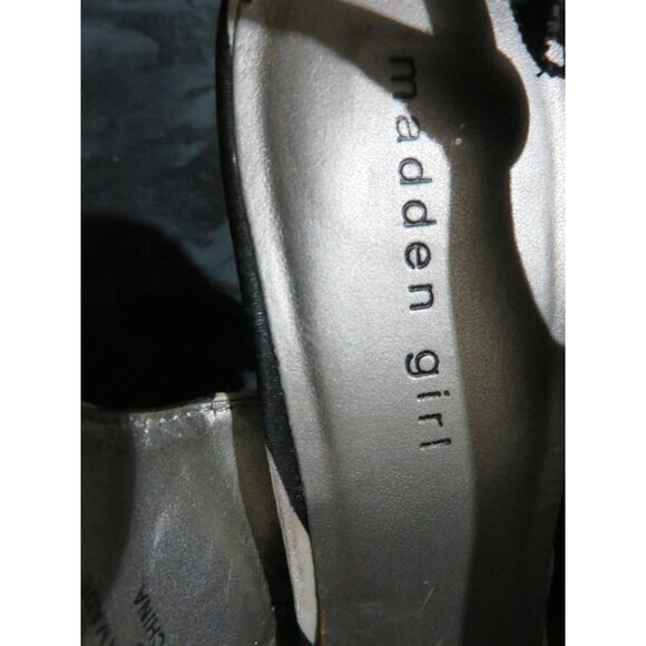 Steve Madden Madden Girl Krownnn Red Heels & Zebra Striped peep toe Slingbacks - Picture 13 of 13